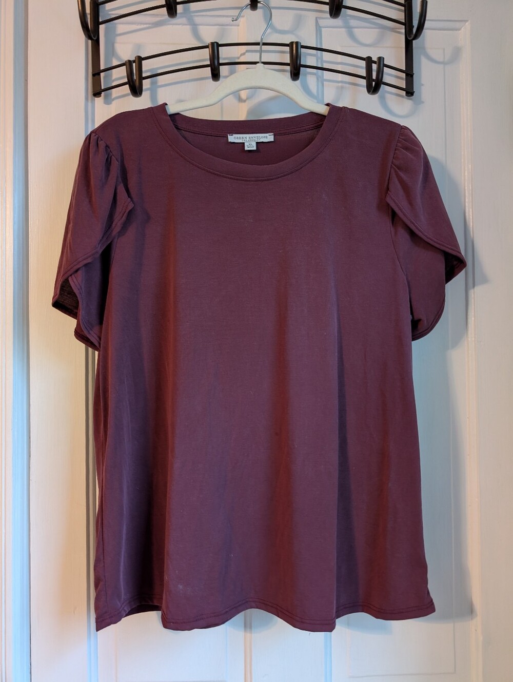 Short Sleeve Top With Flutter Sleeves, XL, Small Stain